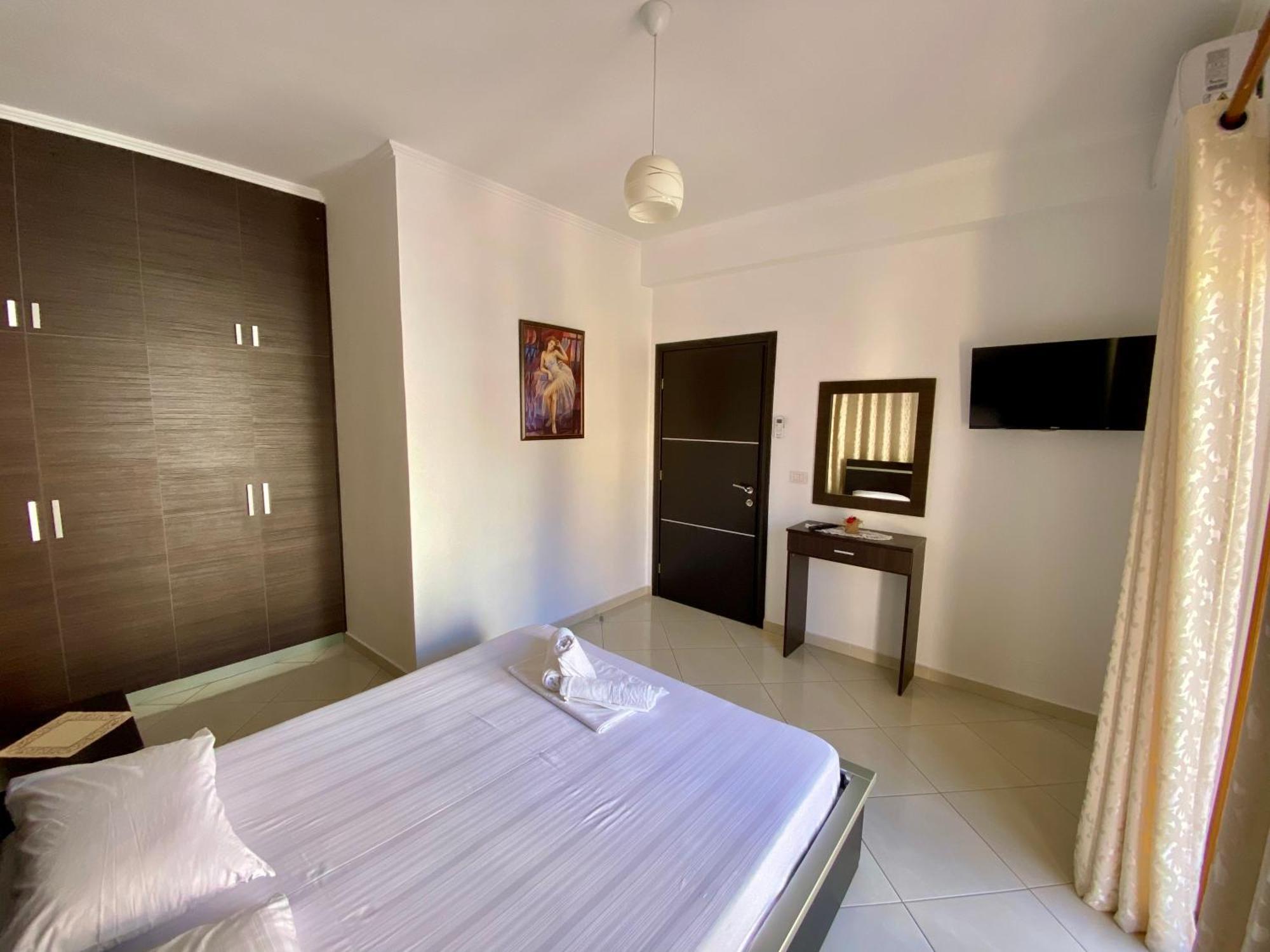 Hotel Metali ซารานเดอ ภายนอก รูปภาพ