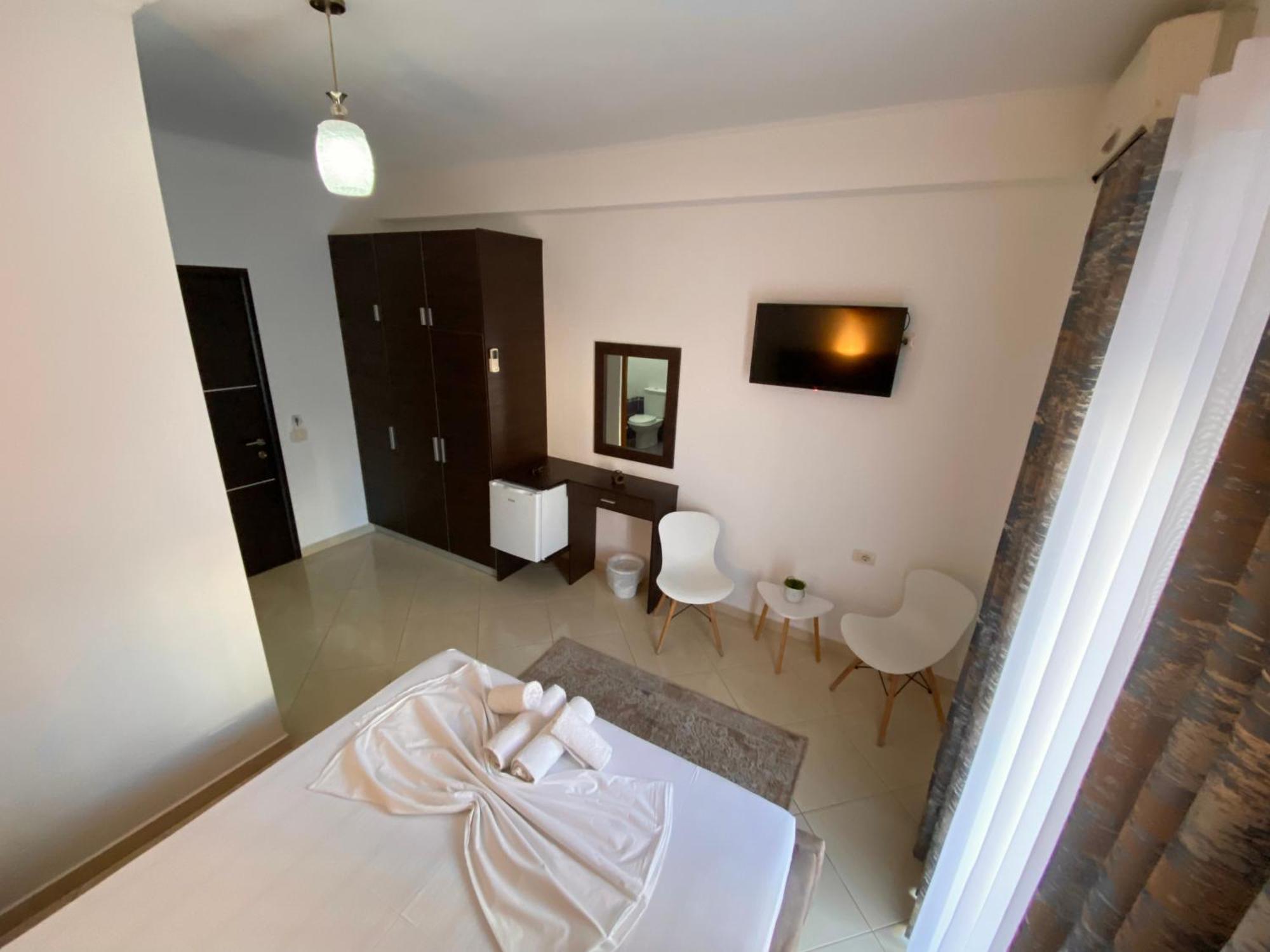 Hotel Metali ซารานเดอ ภายนอก รูปภาพ