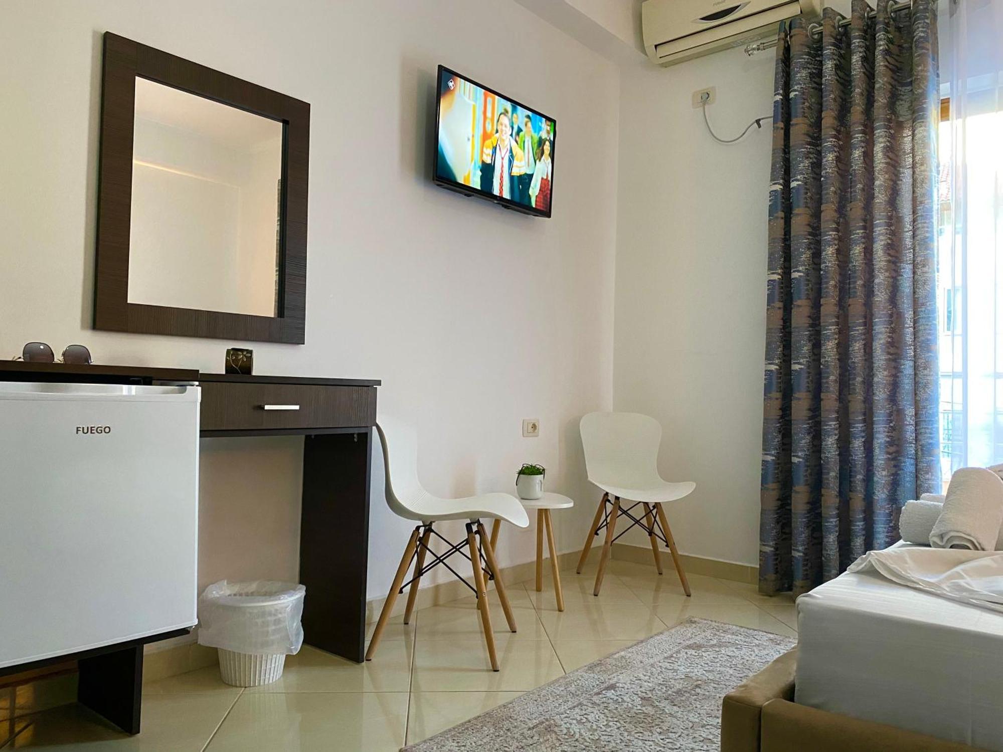 Hotel Metali ซารานเดอ ภายนอก รูปภาพ